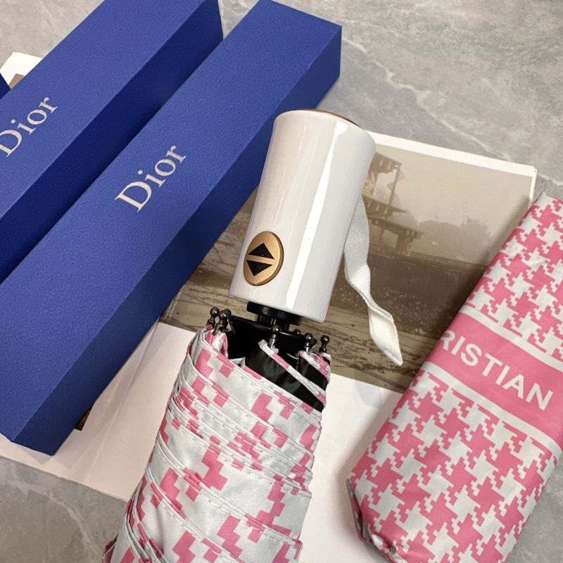 CHRISTIAN DIOR